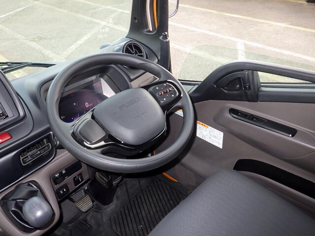 三菱ふそうキャンターダンプ小型（2t・3t）[写真23]