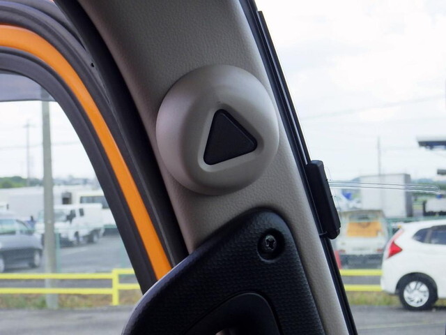 三菱ふそうキャンターダンプ小型（2t・3t）[写真28]