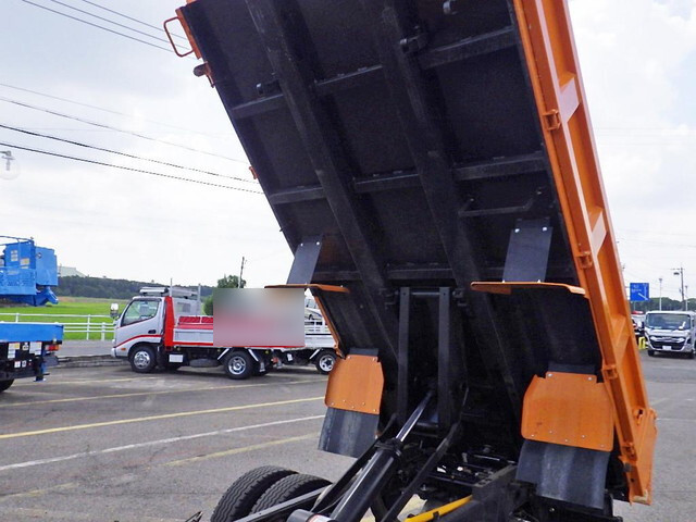 三菱ふそうキャンターダンプ小型（2t・3t）[写真08]