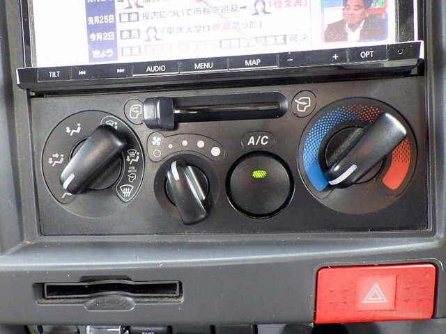 いすゞエルフアルミブロック小型（2t・3t）[写真13]