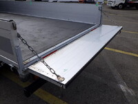 いすゞエルフアルミブロック小型（2t・3t）[写真25]