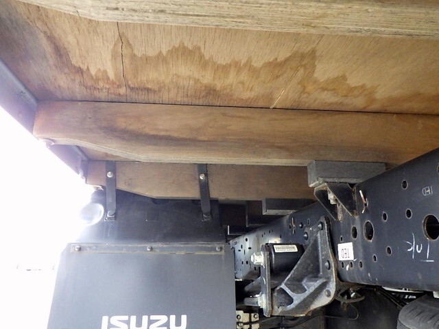 いすゞエルフアルミブロック小型（2t・3t）[写真28]