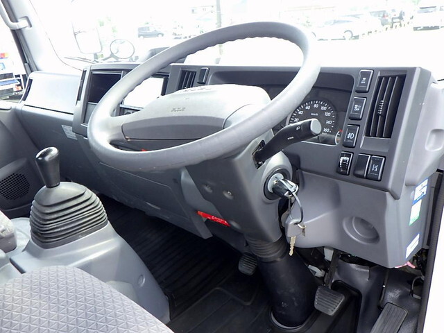 いすゞエルフアルミブロック小型（2t・3t）[写真37]