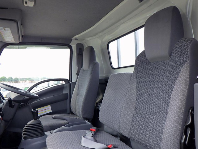 いすゞエルフアルミブロック小型（2t・3t）[写真08]