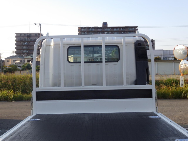 日野デュトロ平ボディ小型（2t・3t）[写真17]