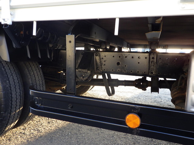 日野デュトロ平ボディ小型（2t・3t）[写真27]