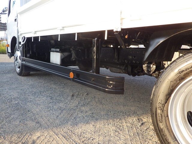 日野デュトロ平ボディ小型（2t・3t）[写真32]