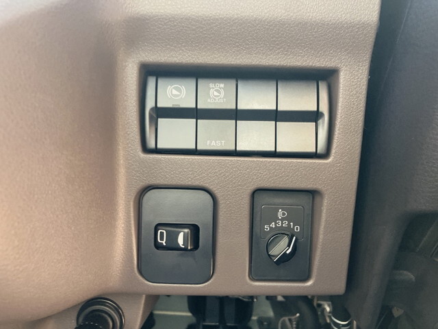 三菱ふそうキャンターローダーダンプ小型（2t・3t）[写真35]