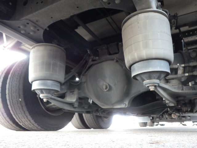 日野プロフィアアルミウイング大型（10t）[写真26]