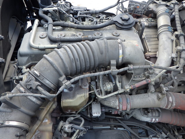 日野プロフィアアルミウイング大型（10t）[写真34]