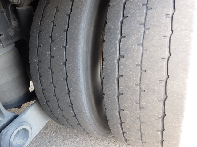 日野プロフィアアルミウイング大型（10t）[写真36]