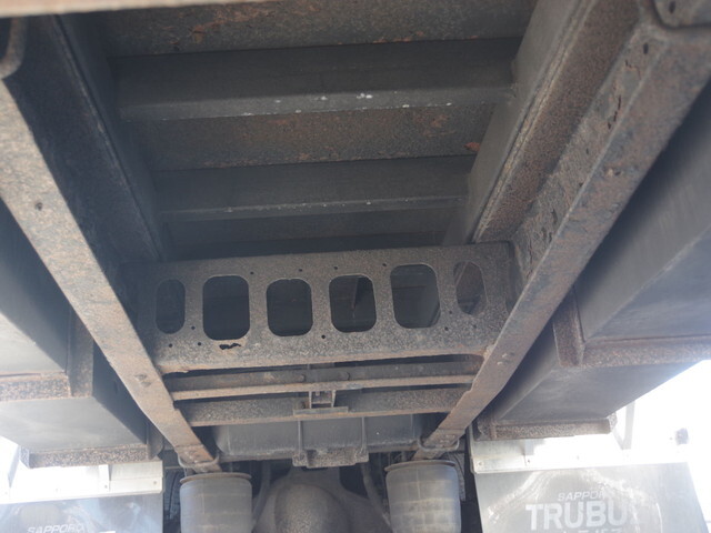 日野プロフィアセルフクレーン4段大型（10t）[写真10]