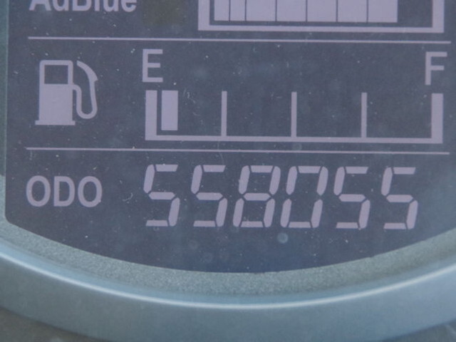 日野プロフィアセルフクレーン4段大型（10t）[写真32]