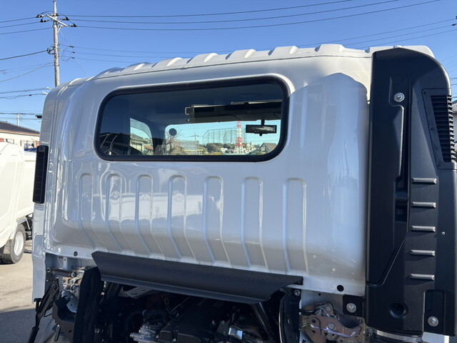 いすゞエルフローダーダンプ小型（2t・3t）[写真16]