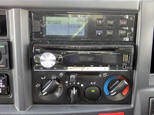 いすゞエルフ冷凍車（冷蔵車）小型（2t・3t）[写真18]