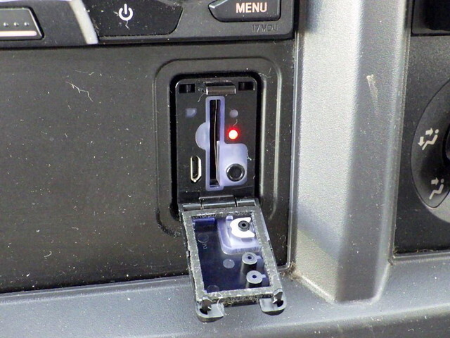 いすゞエルフ冷凍車（冷蔵車）小型（2t・3t）[写真19]