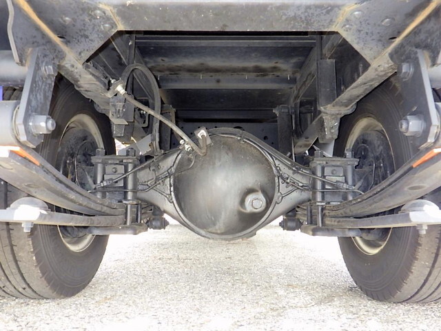 いすゞエルフ冷凍車（冷蔵車）小型（2t・3t）[写真21]