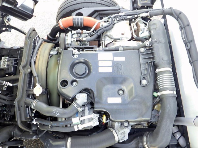 いすゞエルフ冷凍車（冷蔵車）小型（2t・3t）[写真25]