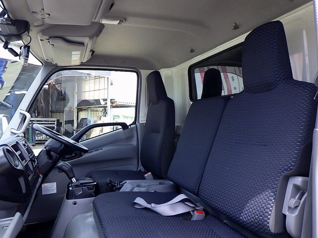 トヨタダイナ幌車小型（2t・3t）[写真12]