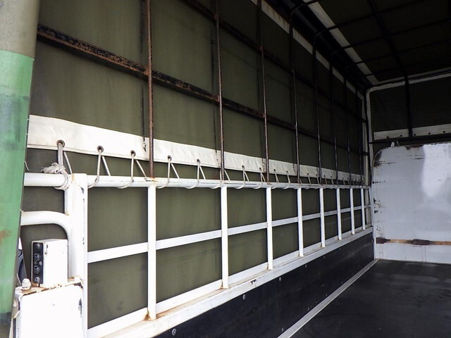 トヨタダイナ幌車小型（2t・3t）[写真08]