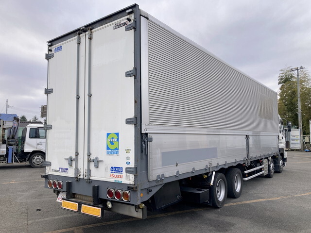 いすゞギガアルミウイング大型（10t）[写真02]