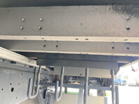 いすゞギガアルミウイング大型（10t）[写真25]