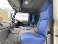 いすゞギガアルミウイング大型（10t）[写真30]