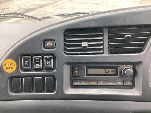 いすゞギガアルミウイング大型（10t）[写真35]