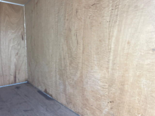 いすゞエルフアルミバン小型（2t・3t）[写真12]