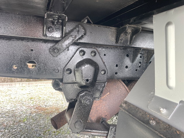 いすゞエルフアルミバン小型（2t・3t）[写真17]