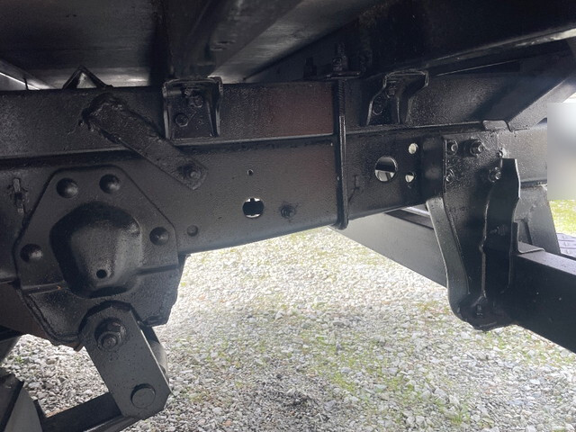 いすゞエルフアルミバン小型（2t・3t）[写真20]