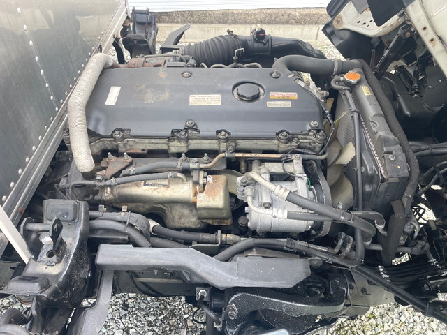 いすゞエルフアルミバン小型（2t・3t）[写真24]