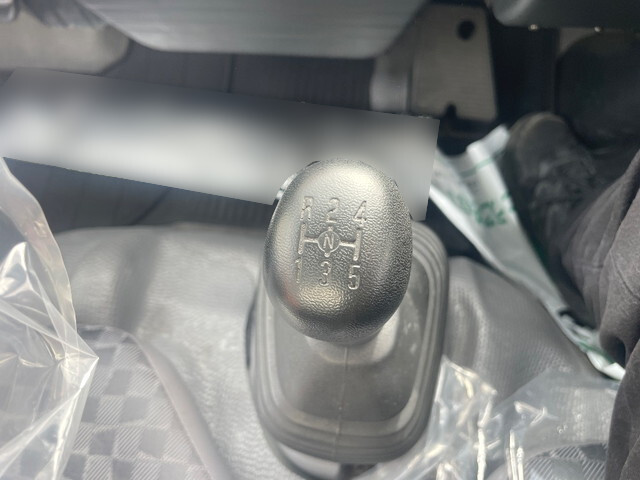 いすゞエルフアルミバン小型（2t・3t）[写真35]