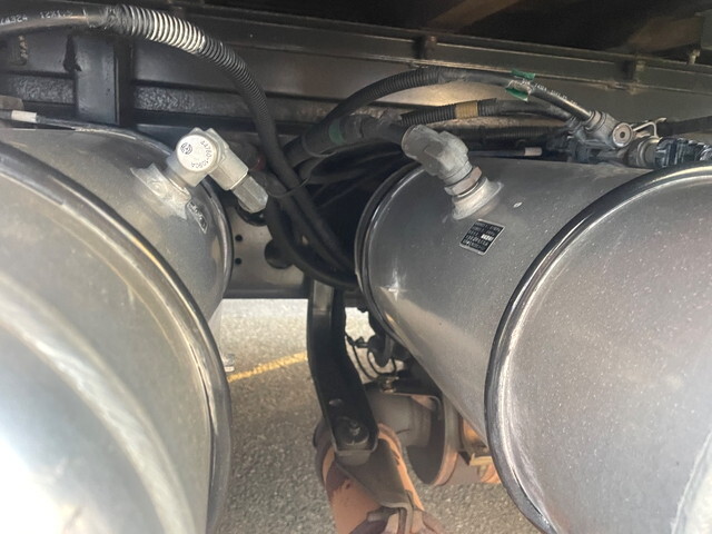 日野プロフィアアルミブロック大型（10t）[写真04]