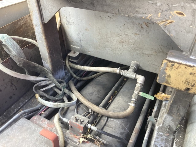 日野プロフィアコンクリートポンプ車大型（10t）[写真13]