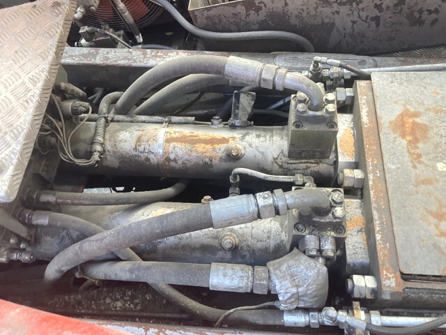 日野プロフィアコンクリートポンプ車大型（10t）[写真14]