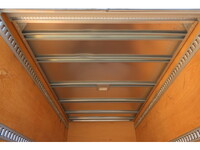 いすゞエルフアルミバン小型（2t・3t）[写真11]