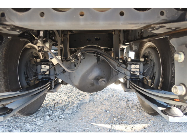 いすゞエルフアルミバン小型（2t・3t）[写真15]