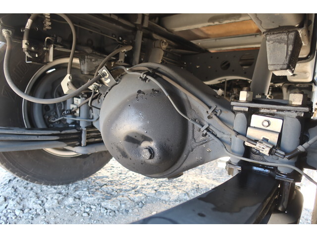 いすゞエルフアルミバン小型（2t・3t）[写真23]