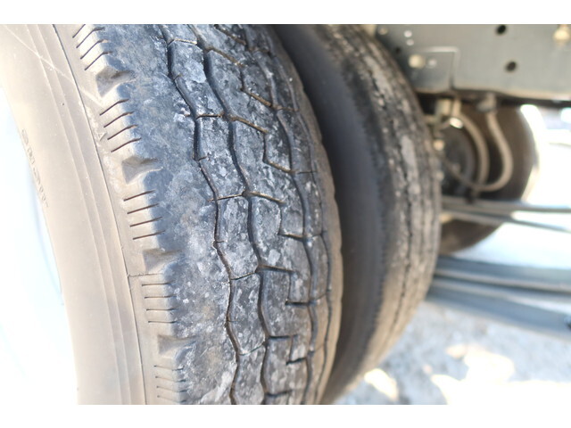 いすゞエルフアルミバン小型（2t・3t）[写真24]