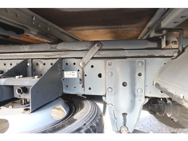 いすゞエルフアルミバン小型（2t・3t）[写真25]