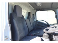 いすゞエルフアルミバン小型（2t・3t）[写真32]