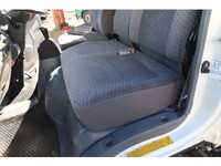 いすゞエルフアルミバン小型（2t・3t）[写真40]