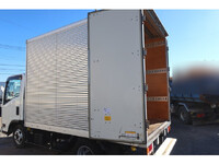 いすゞエルフアルミバン小型（2t・3t）[写真09]