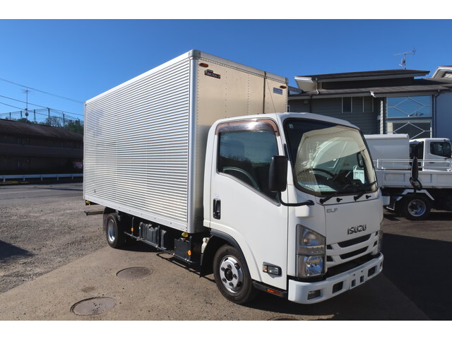 中古エルフアルミバン