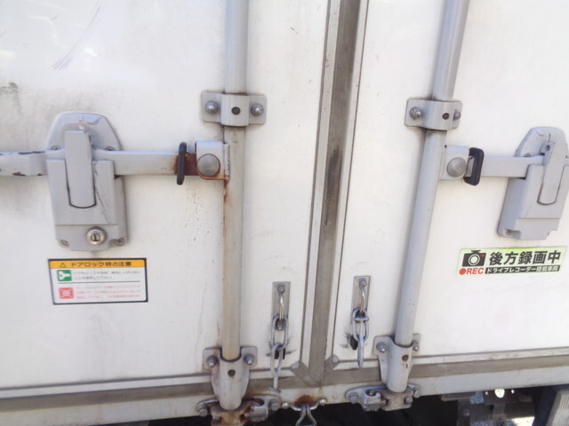 いすゞエルフアルミバン小型（2t・3t）[写真11]