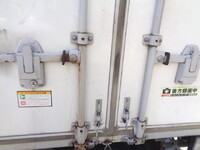 いすゞエルフアルミバン小型（2t・3t）[写真12]