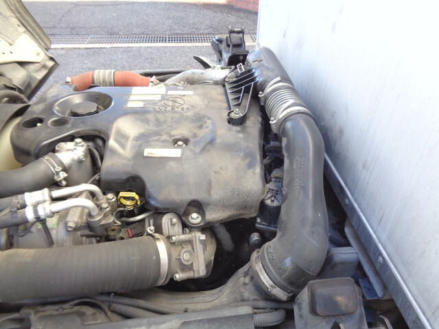 いすゞエルフアルミバン小型（2t・3t）[写真15]