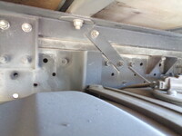 いすゞエルフアルミバン小型（2t・3t）[写真10]