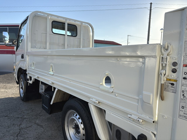 トヨタダイナ平ボディ小型（2t・3t）[写真12]